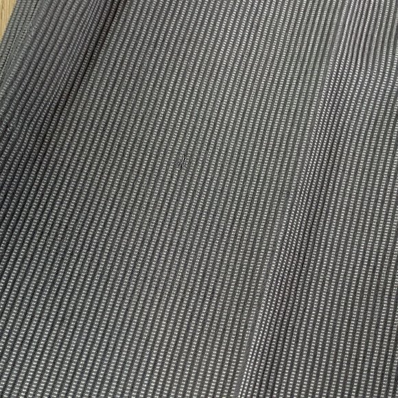 Giorgio Armani Borgo21 Pants Women 42 Black Pinstripe Pleat Front Hip Button/Zip - Picture 8 of 11